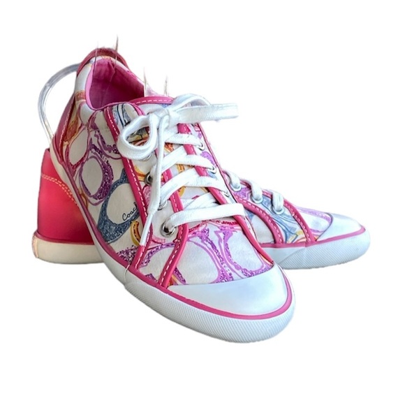 Coach Shoes - EUC Coach Sneakers!  Size 8 B  Women's Pink Barrett Poppy Sneaker Tennis Shoe